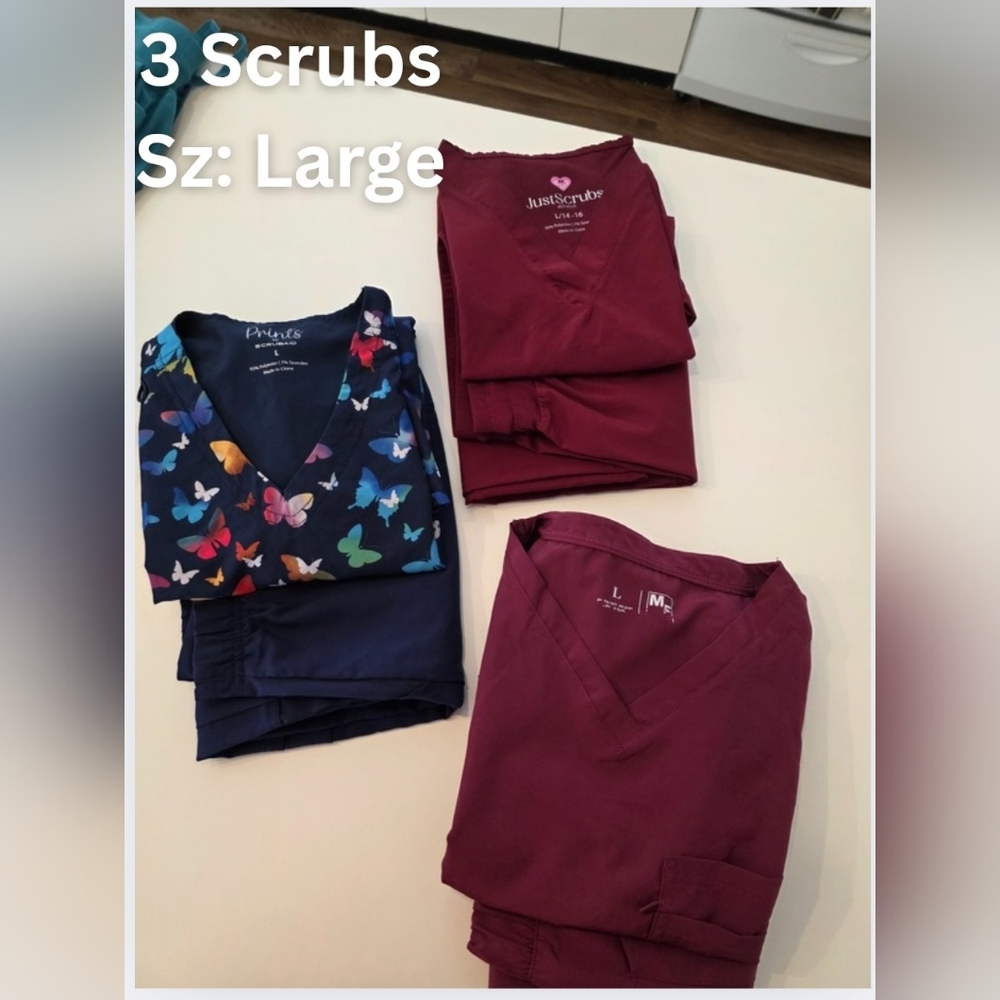 BUNDLE OF Scrubs - 3 Sets - Large